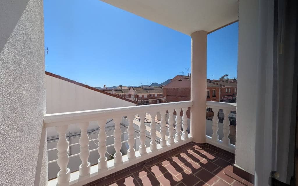 5 quarto Casa em Banda para venda em Sax com garagem - 260 000 € (Ref: 9720820)