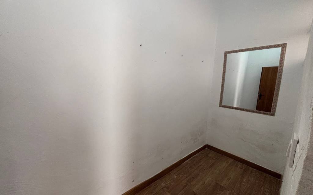 1 Zimmer Gewerbe zu verkaufen in Sax mit Garage - 130.000 € (Ref: 9720821)
