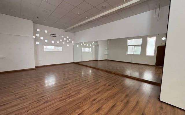 Local Comercial de 1 habitación en Sax en venta con garaje - 130.000 € (Ref: 9720821)