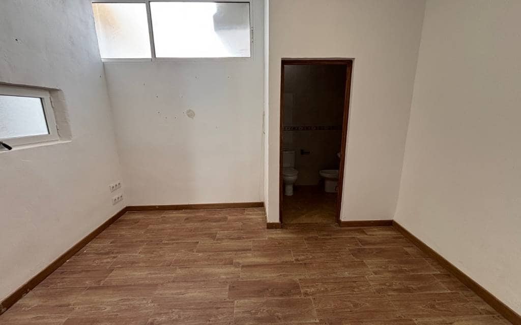 1 Zimmer Gewerbe zu verkaufen in Sax mit Garage - 130.000 € (Ref: 9720821)