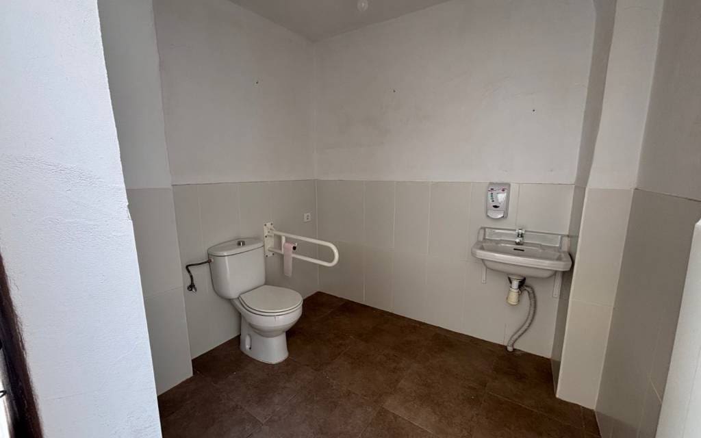 1 Zimmer Gewerbe zu verkaufen in Sax mit Garage - 130.000 € (Ref: 9720821)