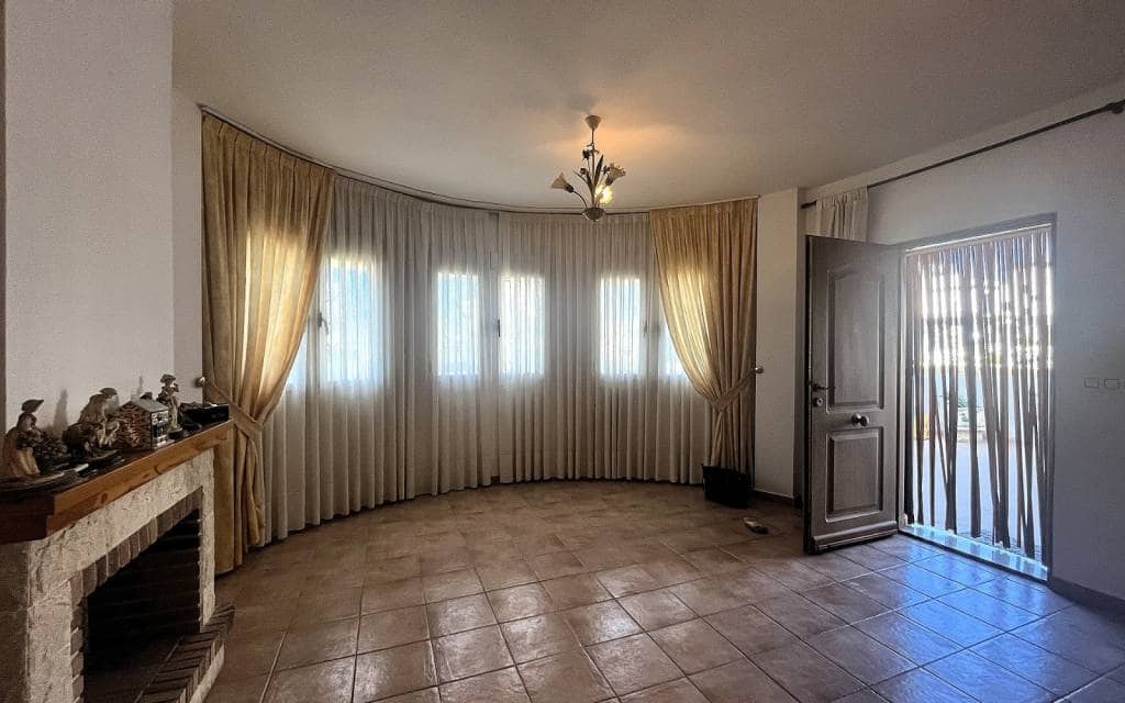 4 sovrum Villa till salu i Castalla med pool - 245 000 € (Ref: 9759634)