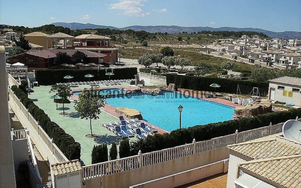 4 sovrum Villa till salu i Castalla med pool - 245 000 € (Ref: 9759634)