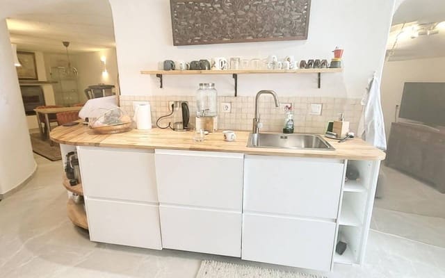 2 makuuhuone Luolatalo myytävänä paikassa La Romana - 169 999 € (Ref: 9777242)