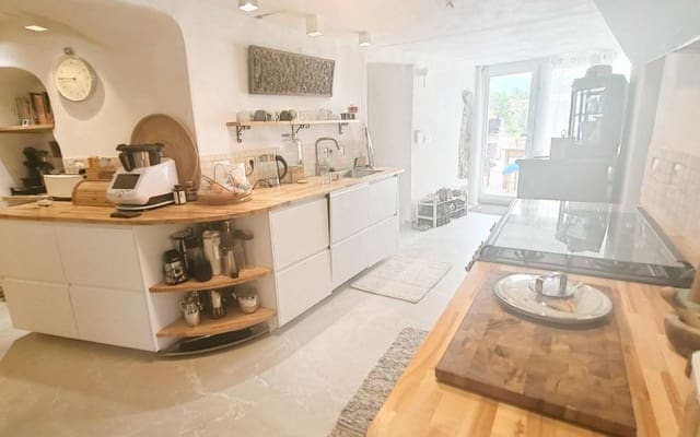 2 makuuhuone Luolatalo myytävänä paikassa La Romana - 169 999 € (Ref: 9777242)