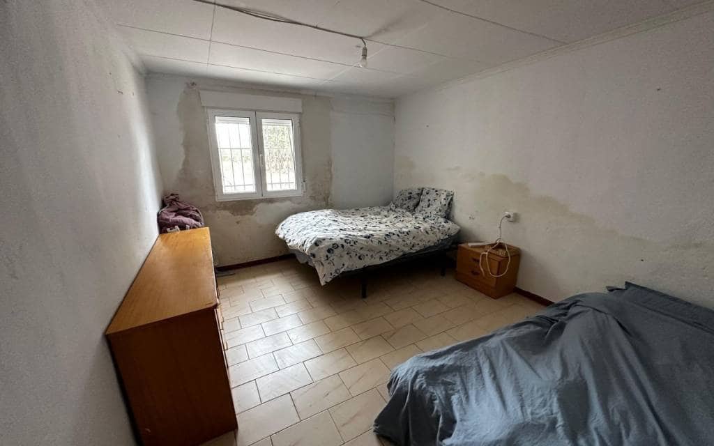 4 soveværelse Villa til salg i Yecla med swimmingpool - € 149.995 (Ref: 9778603)