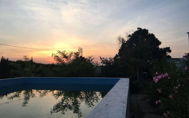 4 soveværelse Villa til salg i Yecla med swimmingpool - € 149.995 (Ref: 9778603)