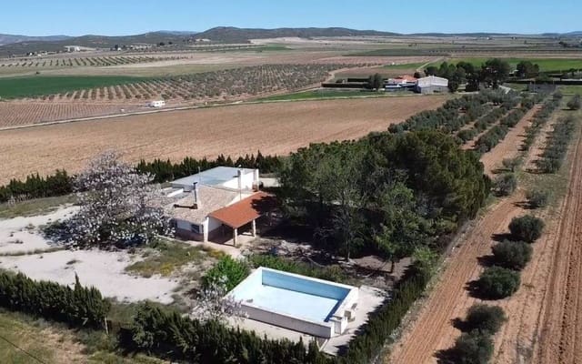 4 soveværelse Villa til salg i Yecla med swimmingpool - € 149.995 (Ref: 9778603)