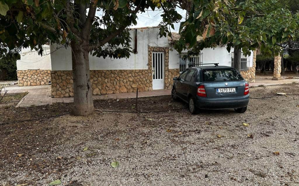 4 soveværelse Villa til salg i Yecla med swimmingpool - € 149.995 (Ref: 9778603)