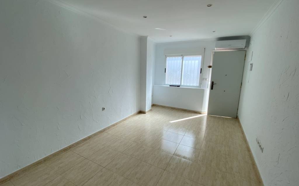 4 camera da letto Casa in vendita in Salinas - 125.000 € (Rif: 9795249)