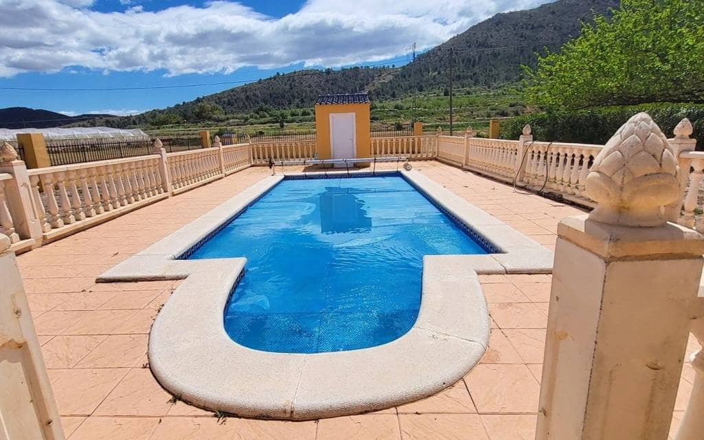 4 slaapkamer Villa te koop in La Romana met zwembad - € 345.000 (Ref: 9801446)