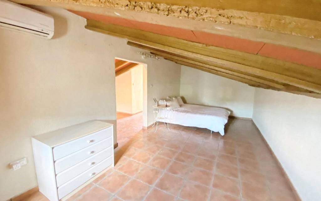 4 slaapkamer Villa te koop in La Romana met zwembad - € 345.000 (Ref: 9801446)