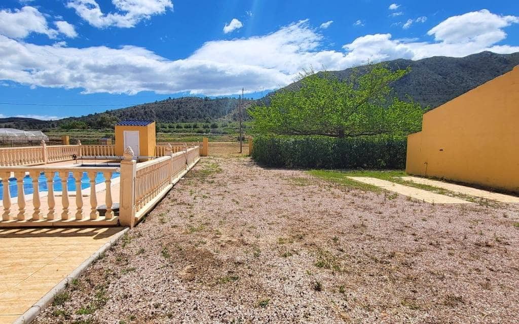 4 slaapkamer Villa te koop in La Romana met zwembad - € 345.000 (Ref: 9801446)