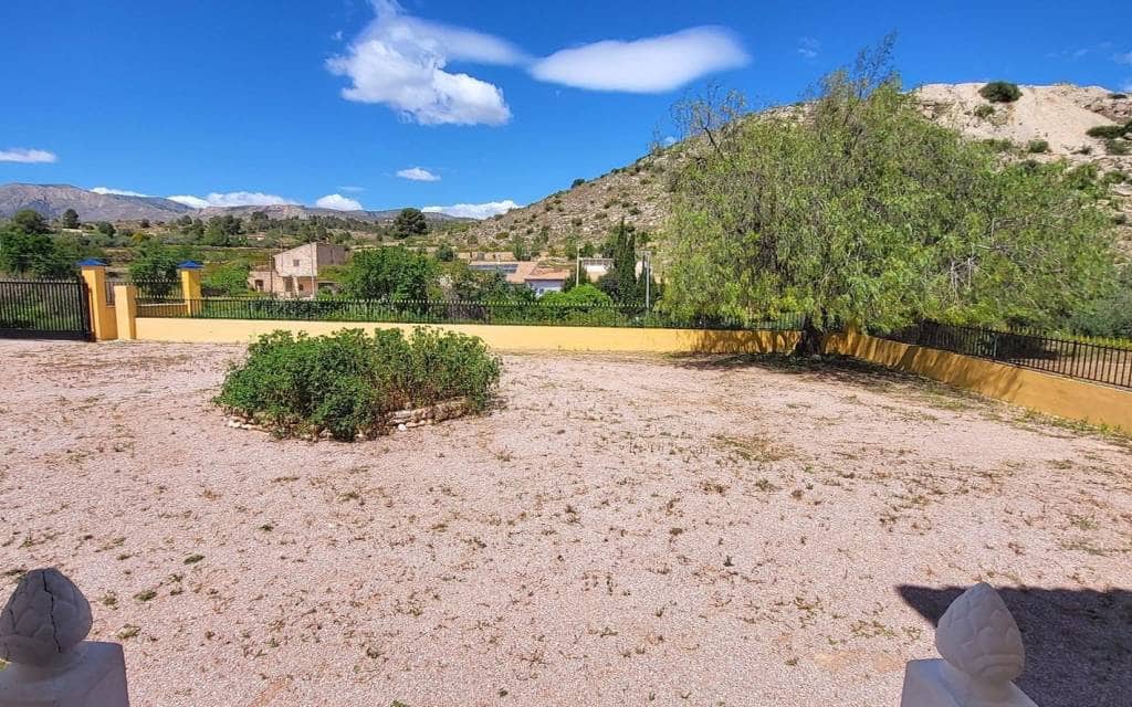 4 slaapkamer Villa te koop in La Romana met zwembad - € 345.000 (Ref: 9801446)