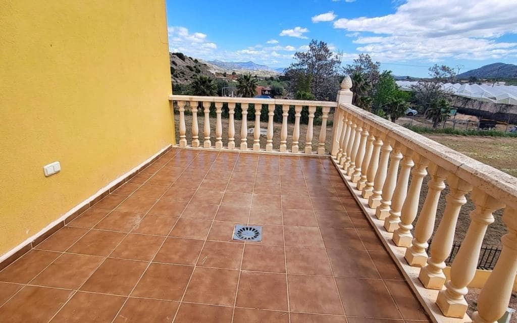 4 slaapkamer Villa te koop in La Romana met zwembad - € 345.000 (Ref: 9801446)