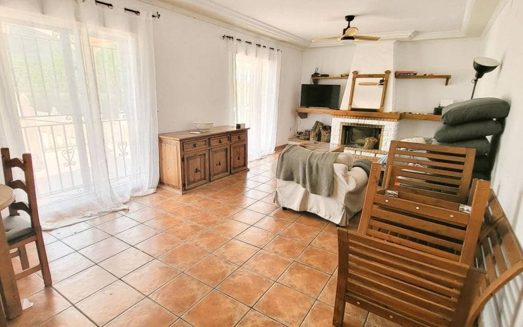 4 slaapkamer Villa te koop in La Romana met zwembad - € 345.000 (Ref: 9801446)