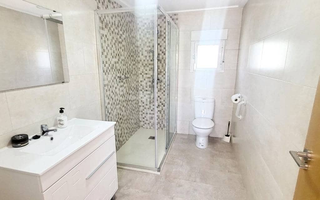 Chalet de 3 habitaciones en La Romana en venta con piscina - 279.999 € (Ref: 9804981)