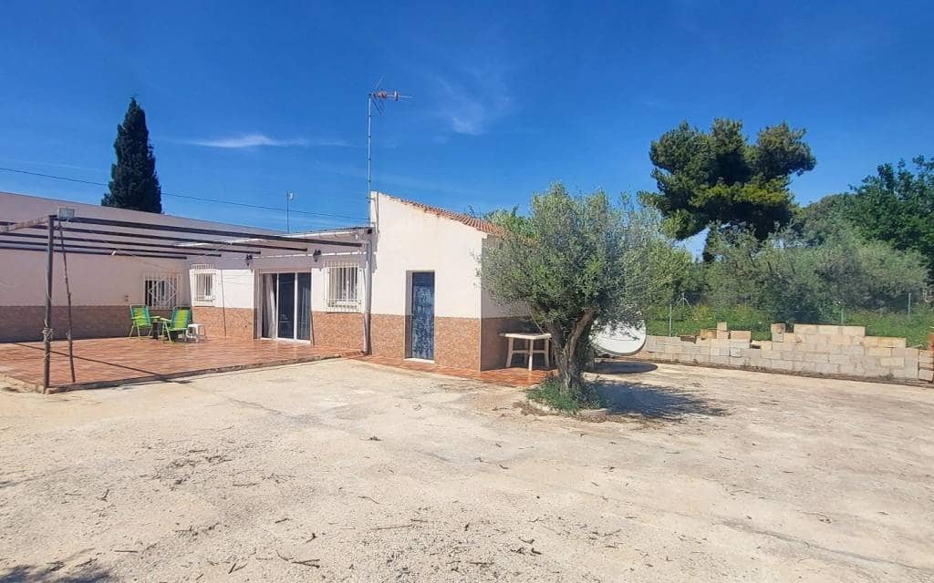 Chalet de 3 habitaciones en La Romana en venta con piscina - 279.999 € (Ref: 9804981)