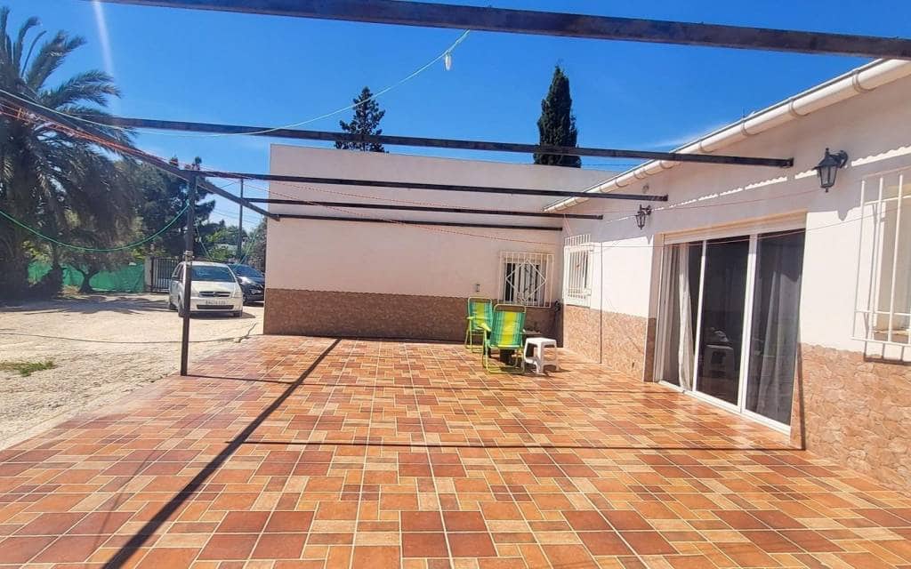 Chalet de 3 habitaciones en La Romana en venta con piscina - 279.999 € (Ref: 9804981)