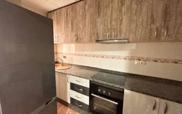 3 makuuhuone Huoneisto vuokrattavana paikassa Petrel / Petrer - 700 € (Ref: 9823190)