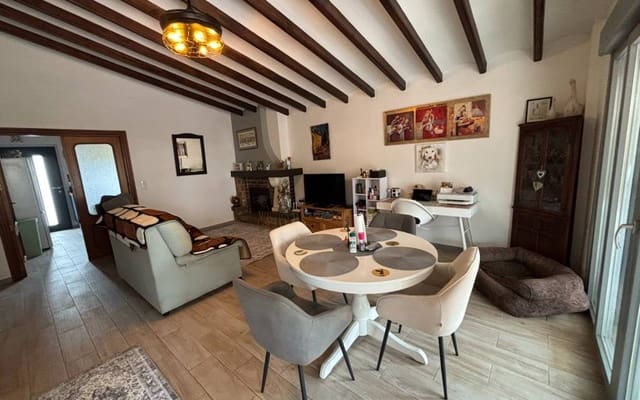 6 sypialnia Willa na sprzedaż w Petrel / Petrer z basenem garażem - 495 000 € (Ref: 9827643)