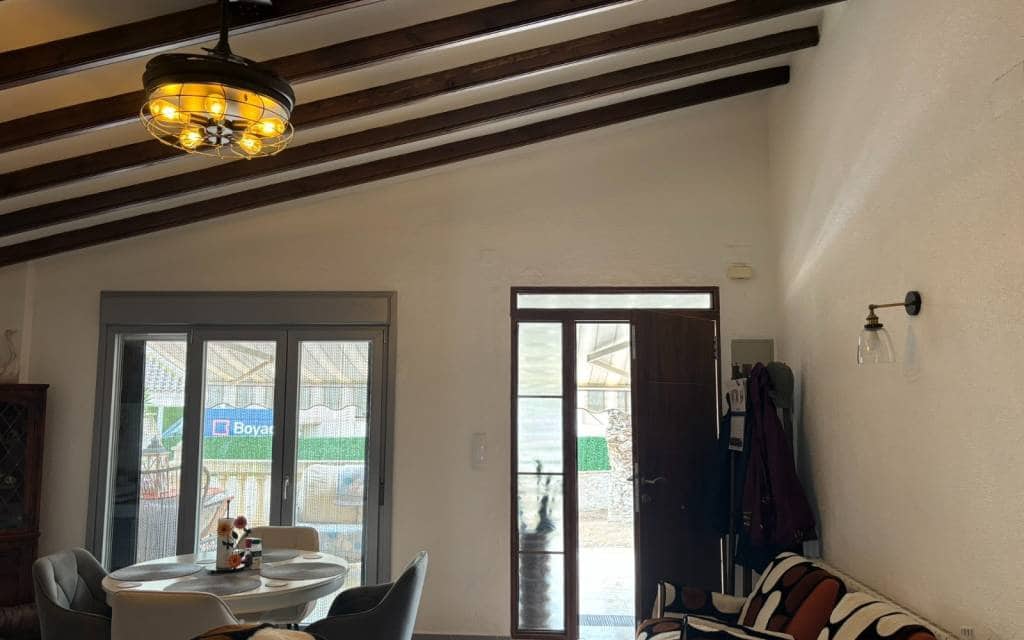 6 bedroom Villa for sale in Petrel / Petrer with pool garage - € 495,000 (Ref: 9827643)