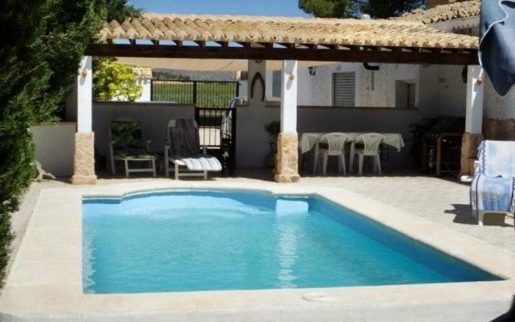 Finca/Casa Rural de 5 habitaciones en Pinoso en venta con piscina garaje - 299.995 € (Ref: 9838531)