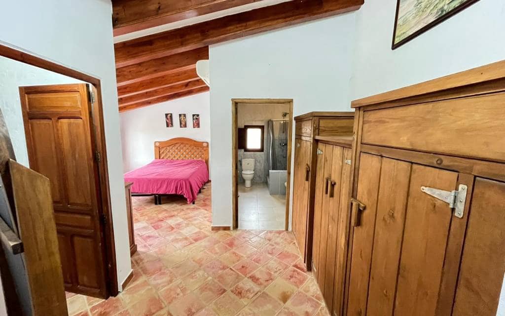 Finca/Casa Rural de 5 habitaciones en Pinoso en venta con piscina garaje - 299.995 € (Ref: 9838531)