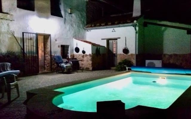5 sypialnia Finka/Dom wiejski na sprzedaż w Pinoso z basenem garażem - 299 995 € (Ref: 9838531)