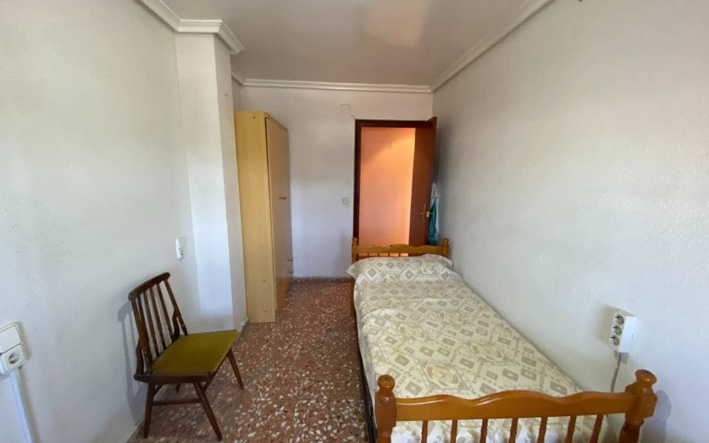 4 bedroom Apartment for sale in Sax - € 109,500 (Ref: 9848097)