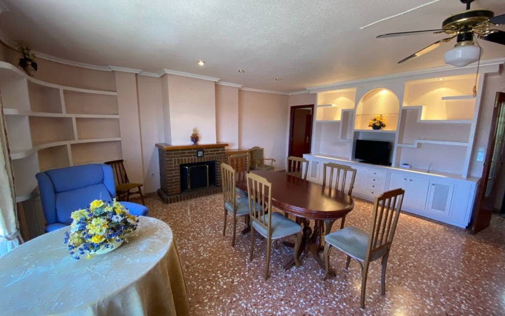 4 bedroom Apartment for sale in Sax - € 109,500 (Ref: 9848097)