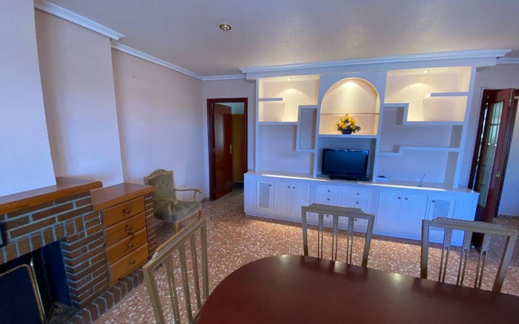 4 bedroom Apartment for sale in Sax - € 109,500 (Ref: 9848097)