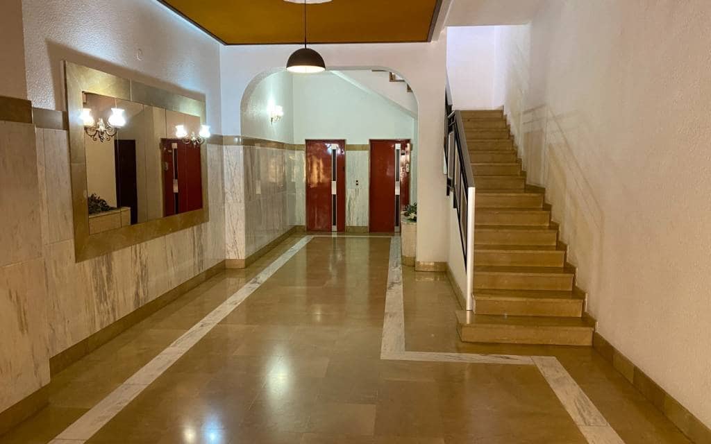 4 bedroom Apartment for sale in Sax - € 109,500 (Ref: 9848097)