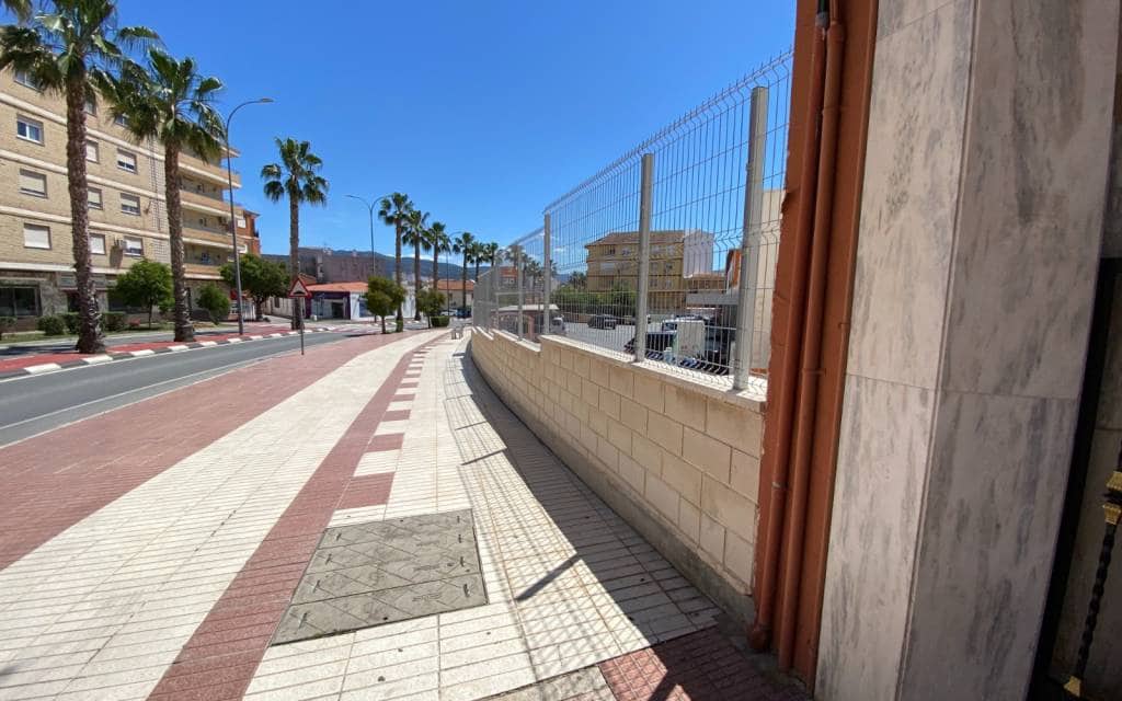 4 bedroom Apartment for sale in Sax - € 109,500 (Ref: 9848097)