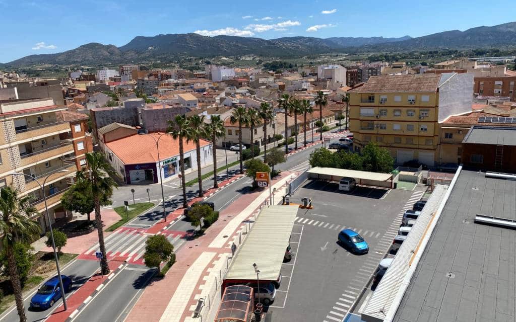 4 bedroom Apartment for sale in Sax - € 109,500 (Ref: 9848097)