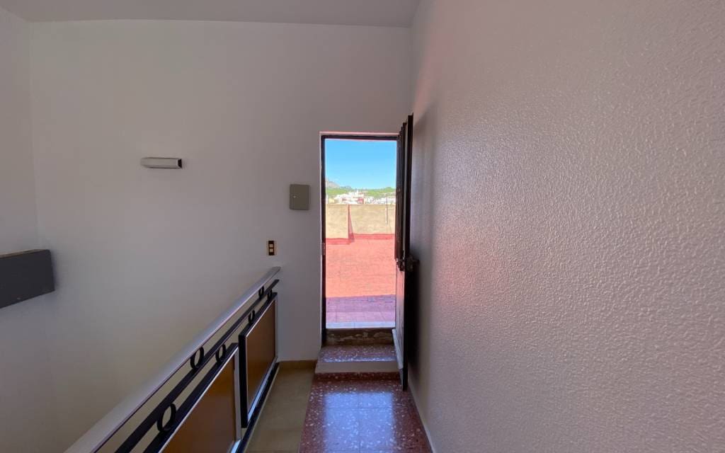 4 bedroom Apartment for sale in Sax - € 109,500 (Ref: 9848097)