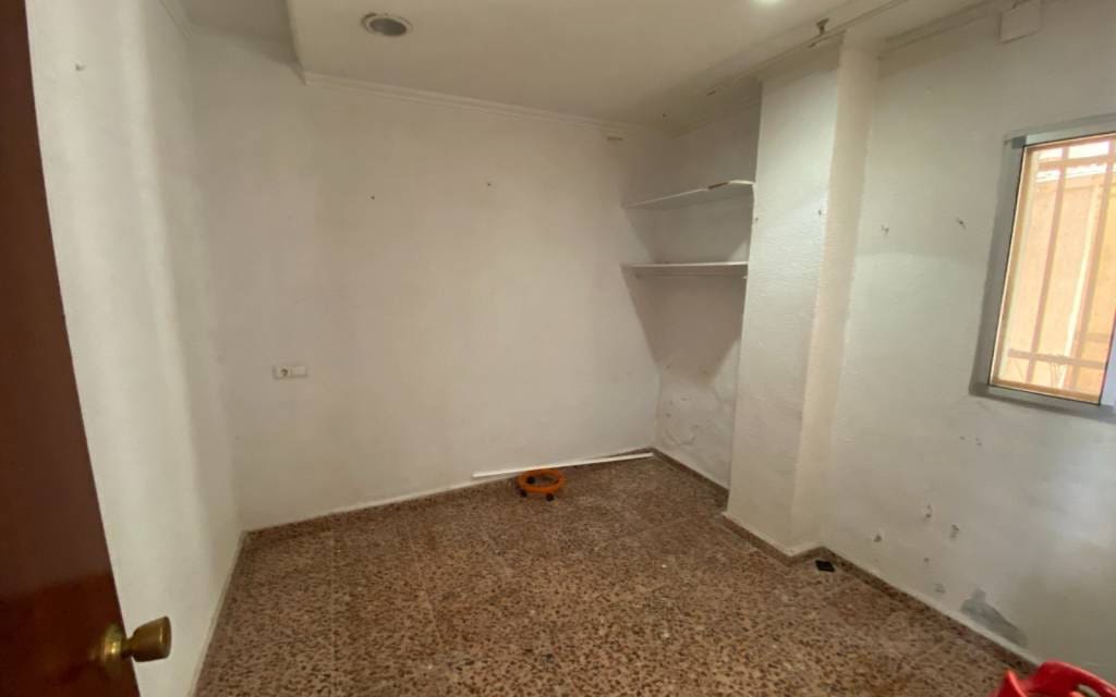 3 bedroom Apartment for sale in Sax - € 89,999 (Ref: 9848098)