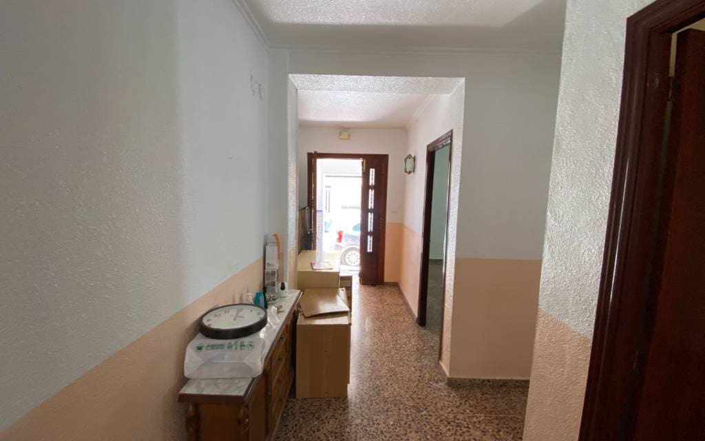 3 bedroom Apartment for sale in Sax - € 89,999 (Ref: 9848098)