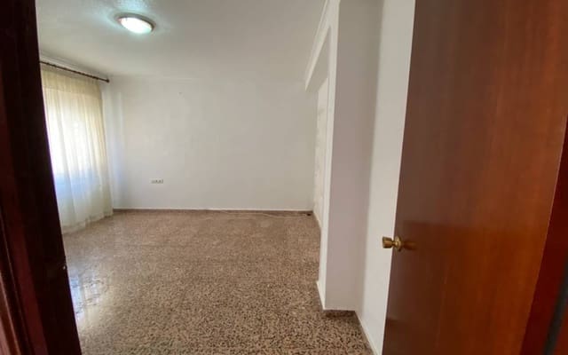 3 slaapkamer Appartement te koop in Sax - € 89.999 (Ref: 9848098)