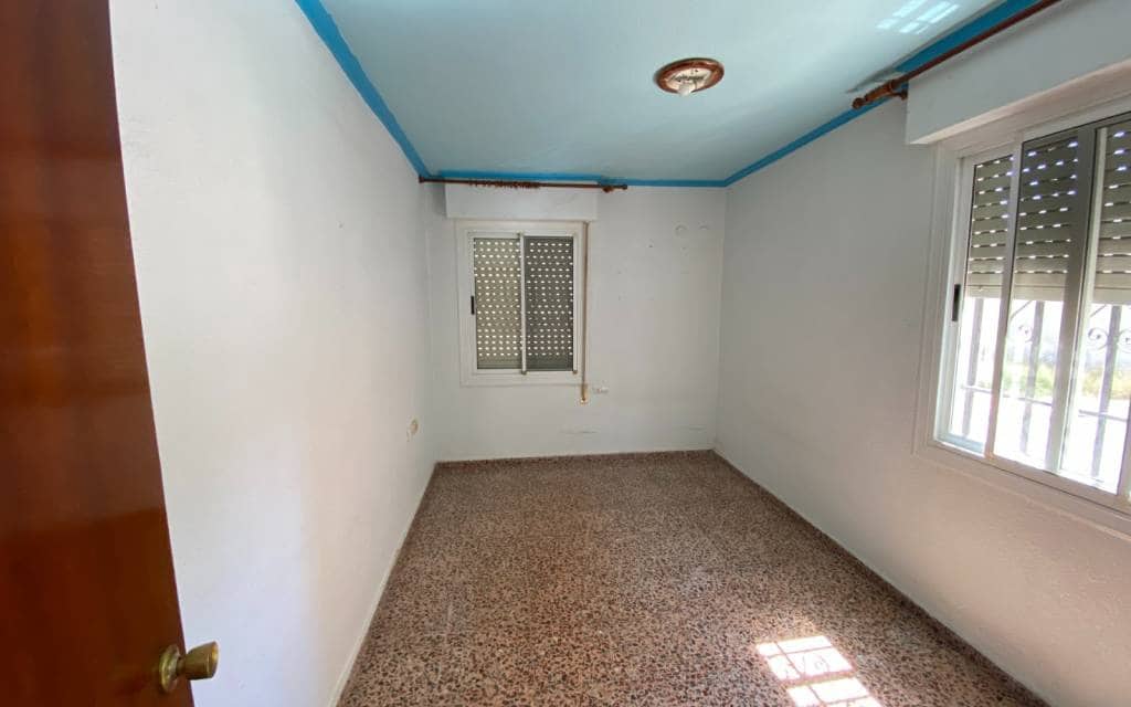 3 bedroom Apartment for sale in Sax - € 89,999 (Ref: 9848098)