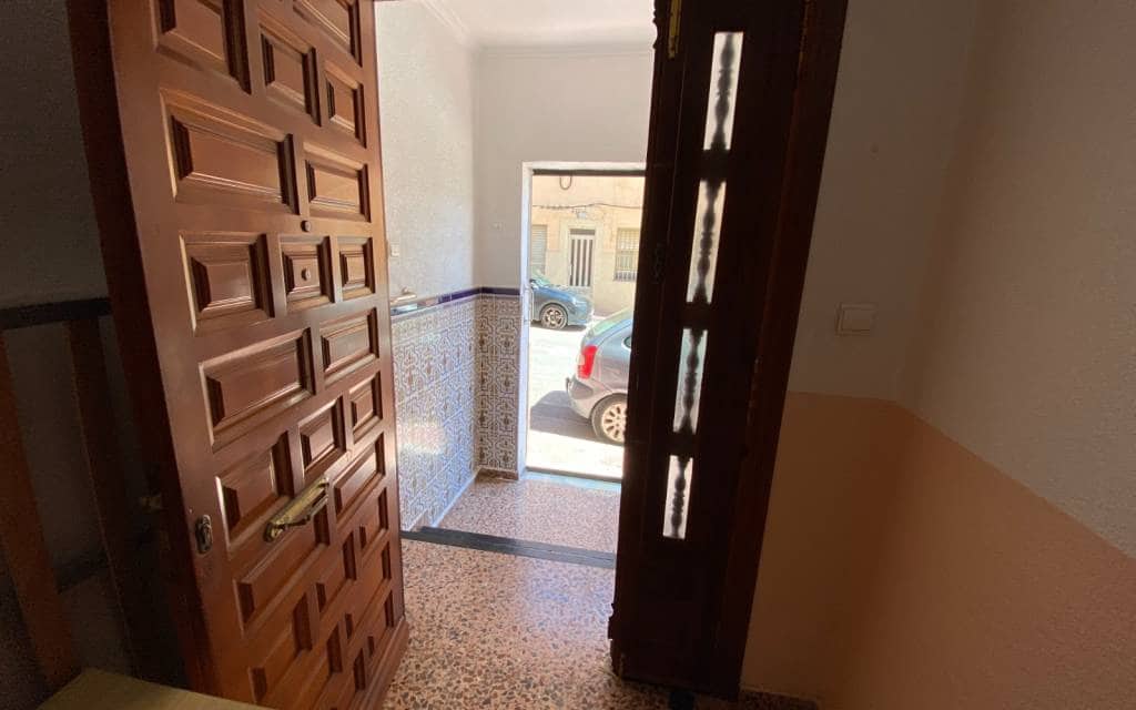 3 bedroom Apartment for sale in Sax - € 89,999 (Ref: 9848098)