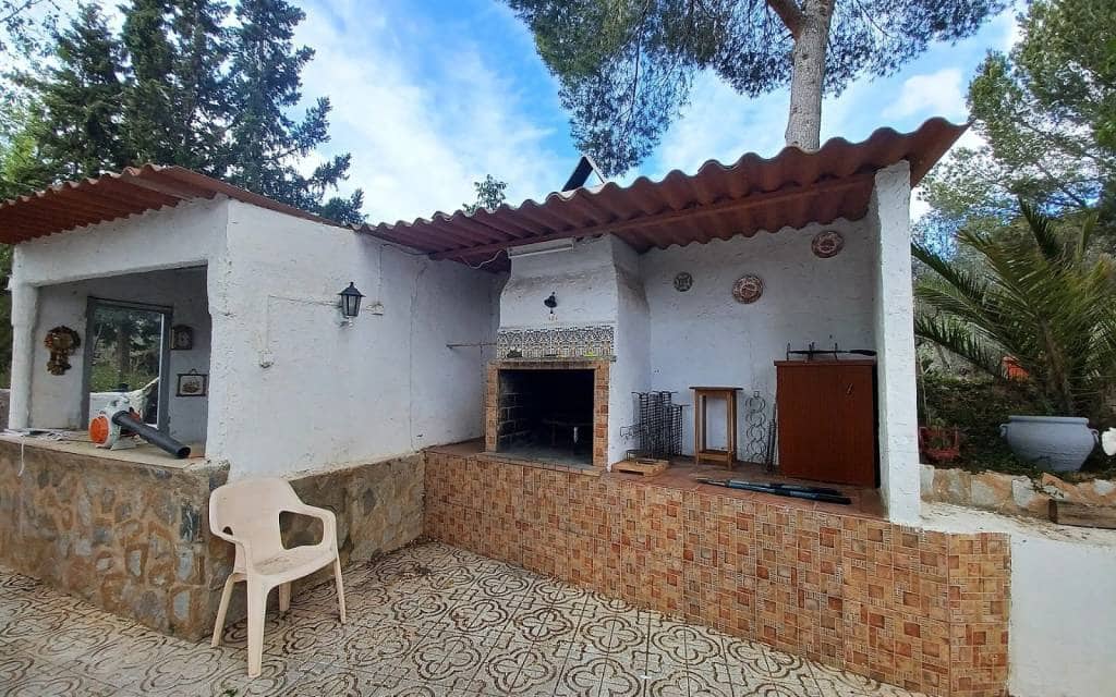 5 bedroom Villa for sale in Sax with pool - € 339,995 (Ref: 9853008)