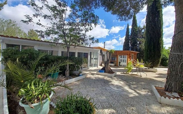 Chalet de 5 habitaciones en Sax en venta con piscina - 339.995 € (Ref: 9853008)