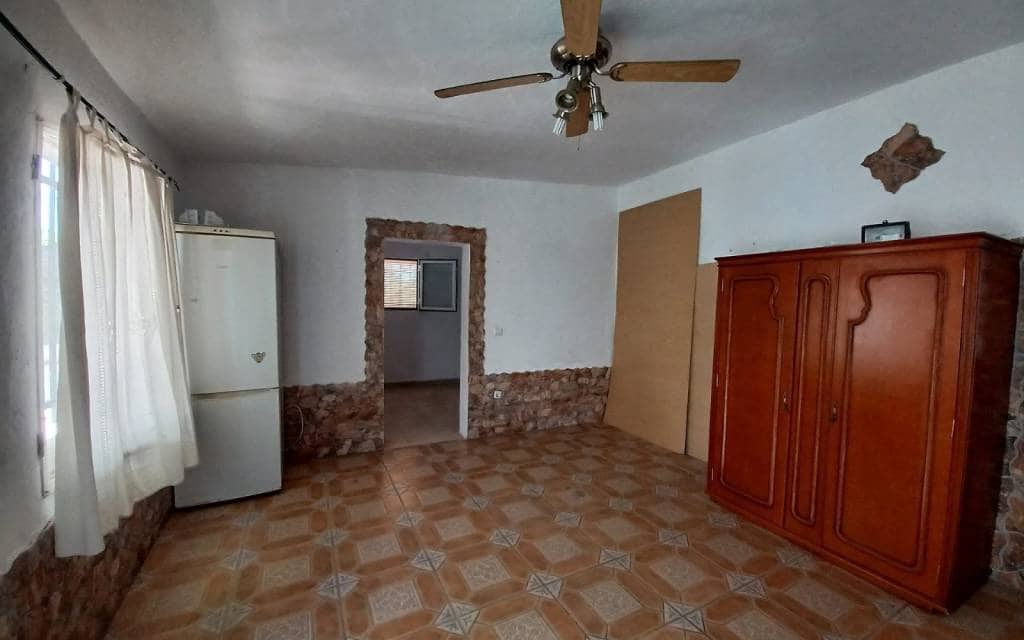 5 bedroom Villa for sale in Sax with pool - € 339,995 (Ref: 9853008)