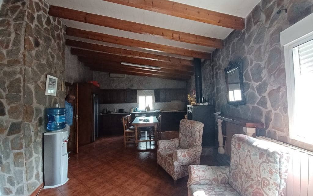 5 bedroom Villa for sale in Sax with pool - € 339,995 (Ref: 9853008)