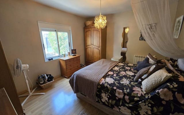 5 slaapkamer Villa te koop in Sax met zwembad - € 349.995 (Ref: 9858411)