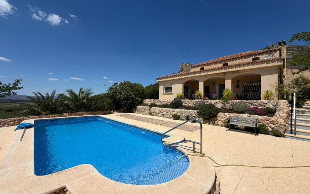 3 soveværelse Villa til salg i Sax med swimmingpool - € 349.995 (Ref: 9858412)