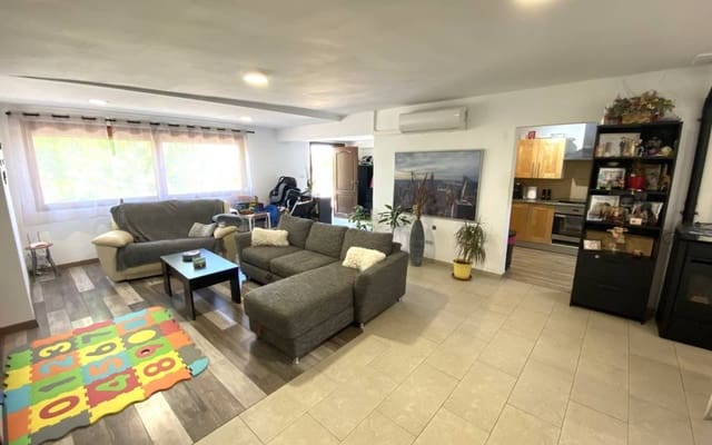4 sypialnia Finka/Dom wiejski na sprzedaż w Sax z garażem - 239 995 € (Ref: 9863546)