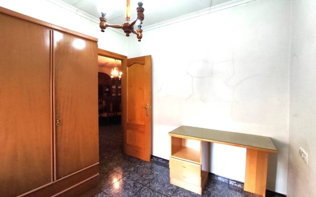 4 soverom Hus til salgs i Sax - € 105 000 (Ref: 9865927)