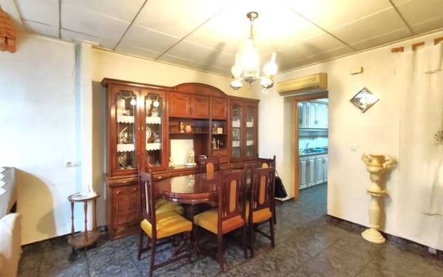 4 makuuhuone Omakotitalo myytävänä paikassa Sax - 105 000 € (Ref: 9865927)